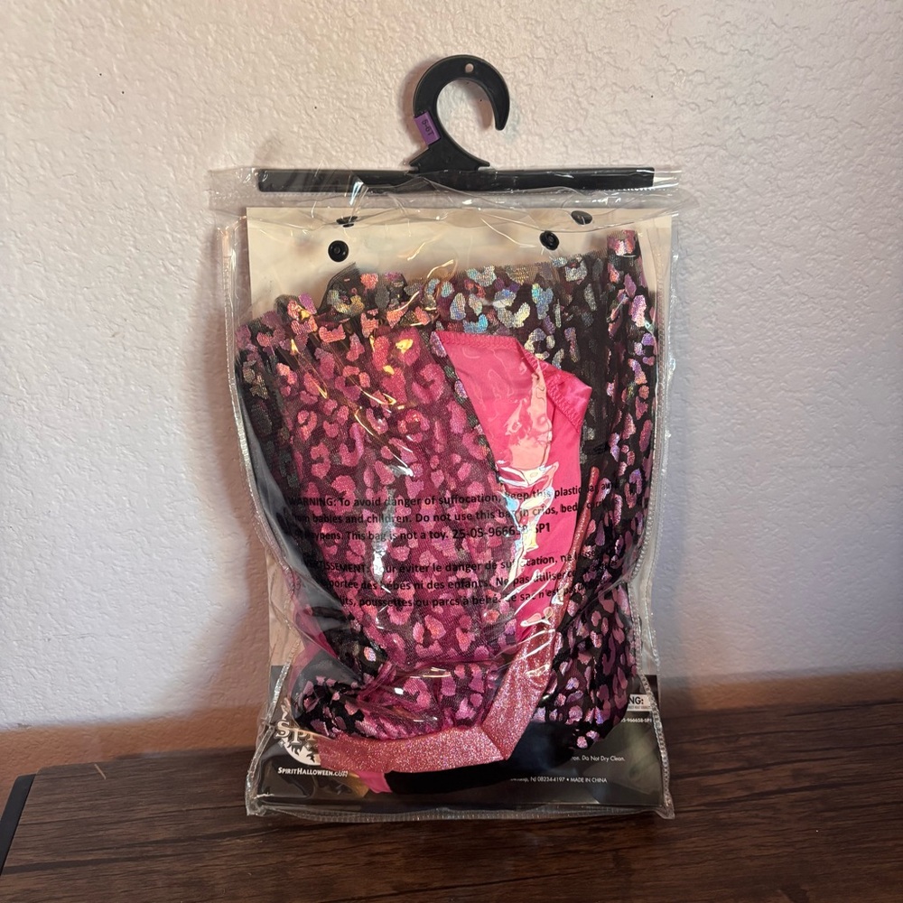 Girls Halloween cat costume size 5T-6T - Picture 3 of 3